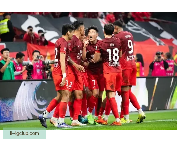 2026赛季中超开局火热上海海港三月稳居积分榜首